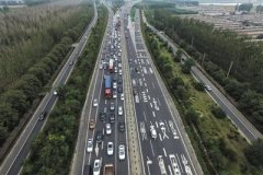 端午节假期首日全国道路交通平稳有序