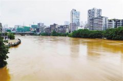 强降雨致重庆发布洪水黄色预警 江西18.3万人受灾